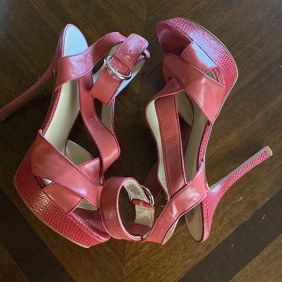 Size 10 Nine West 4inch heel scandal - Picture 2 of 8